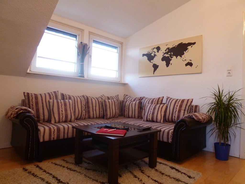 Airport Apartment Dusseldorf Room photo